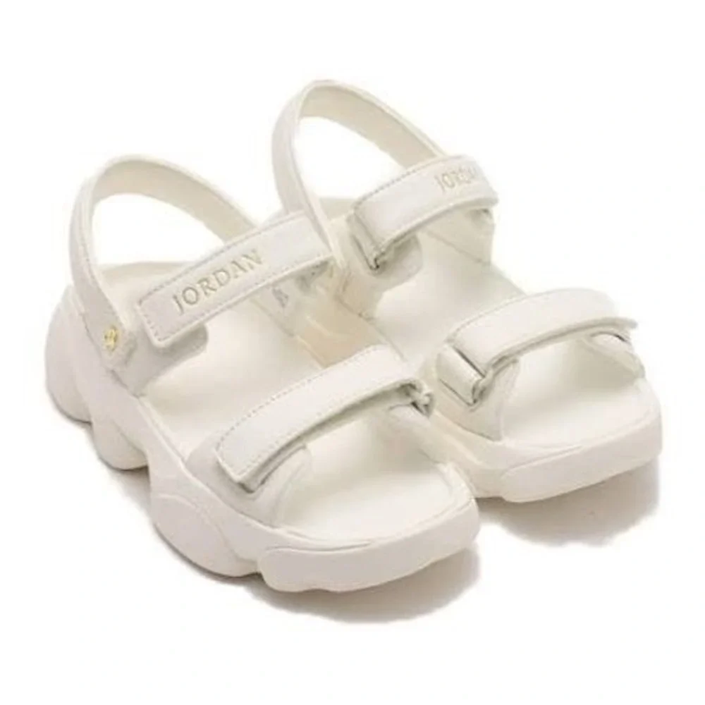 Jordan Deja Sail Metallic Gold Platform Sandals Women's Size 8 FN5036 100‎